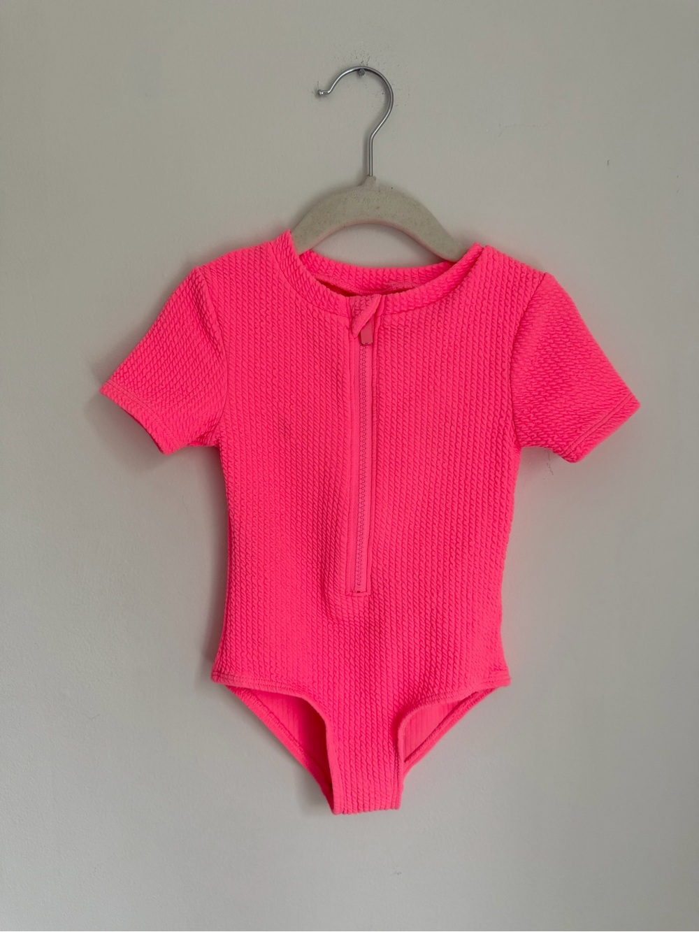 Old Navy Girls' Neon Pink Short-Sleeve Textured One-Piece Swimsuit (Size 4T)